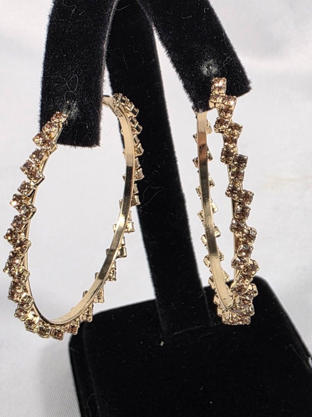Lane Bryant Gold Tone Hoop Earrings Zig Zag Design Amber Color Stones